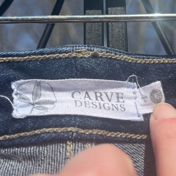 Carve Designs Carson Jeans Size 6 Mid Rise Blue Stretch Slim Boyfriend Raw Hem - Picture 2 of 5